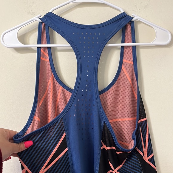 Champion Geometric Pattern Racerback Tank Top - Picture 9 of 9